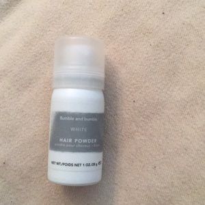 Bumble and bumble dry shampoo. White clear